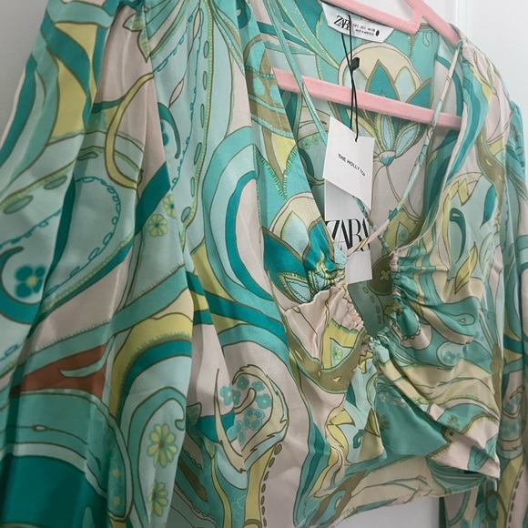 Stylish Multicolor Women's Top Size Large - Picture 7 of 12